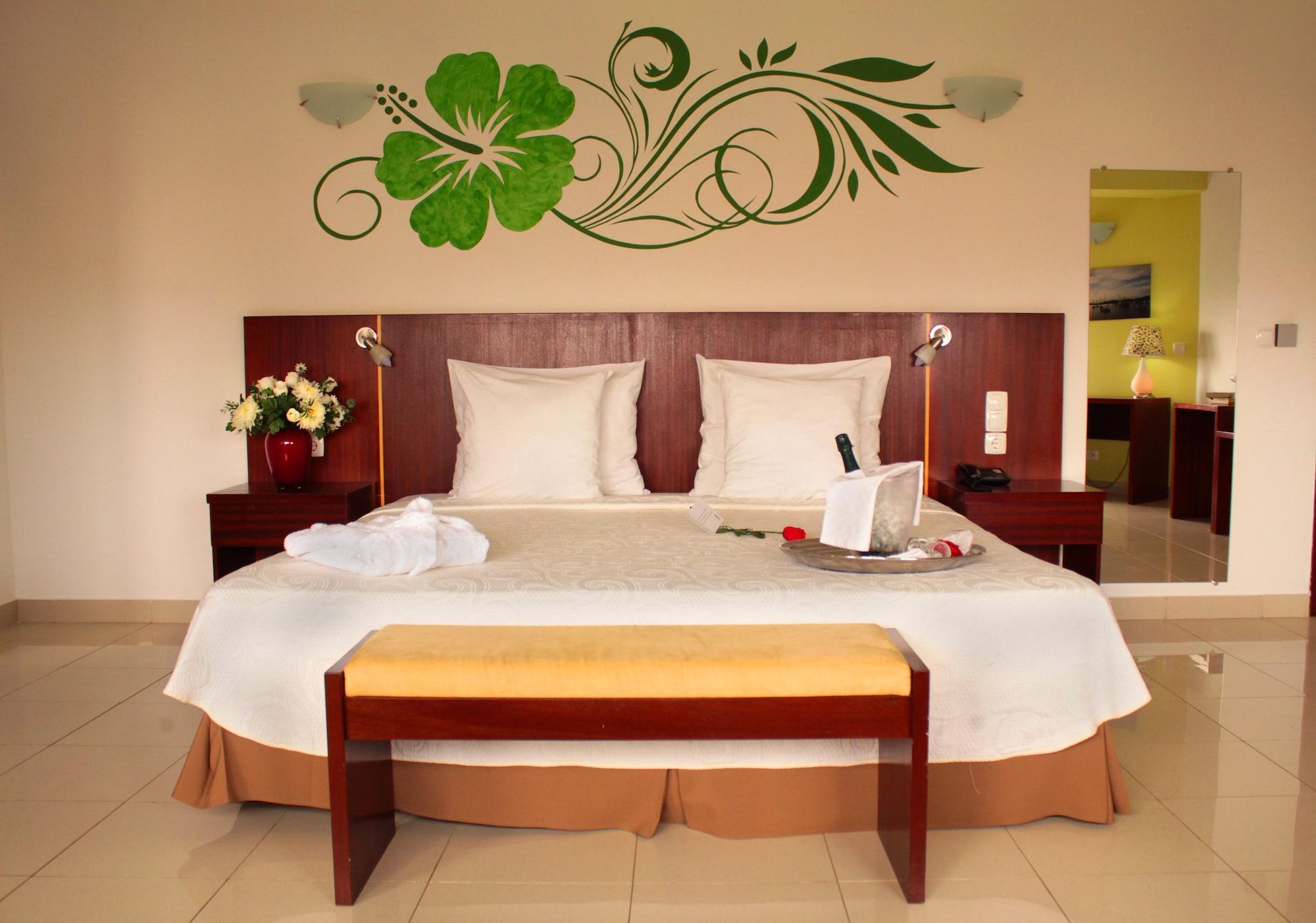 Hotel Livvo Don Paco Mindelo Buitenkant foto