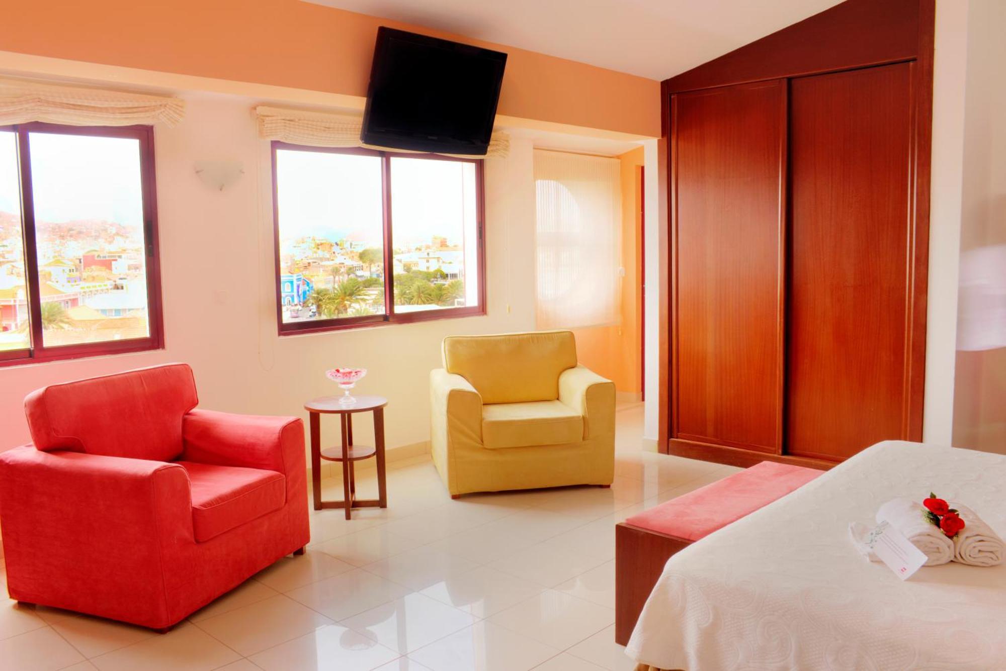 Hotel Livvo Don Paco Mindelo Buitenkant foto