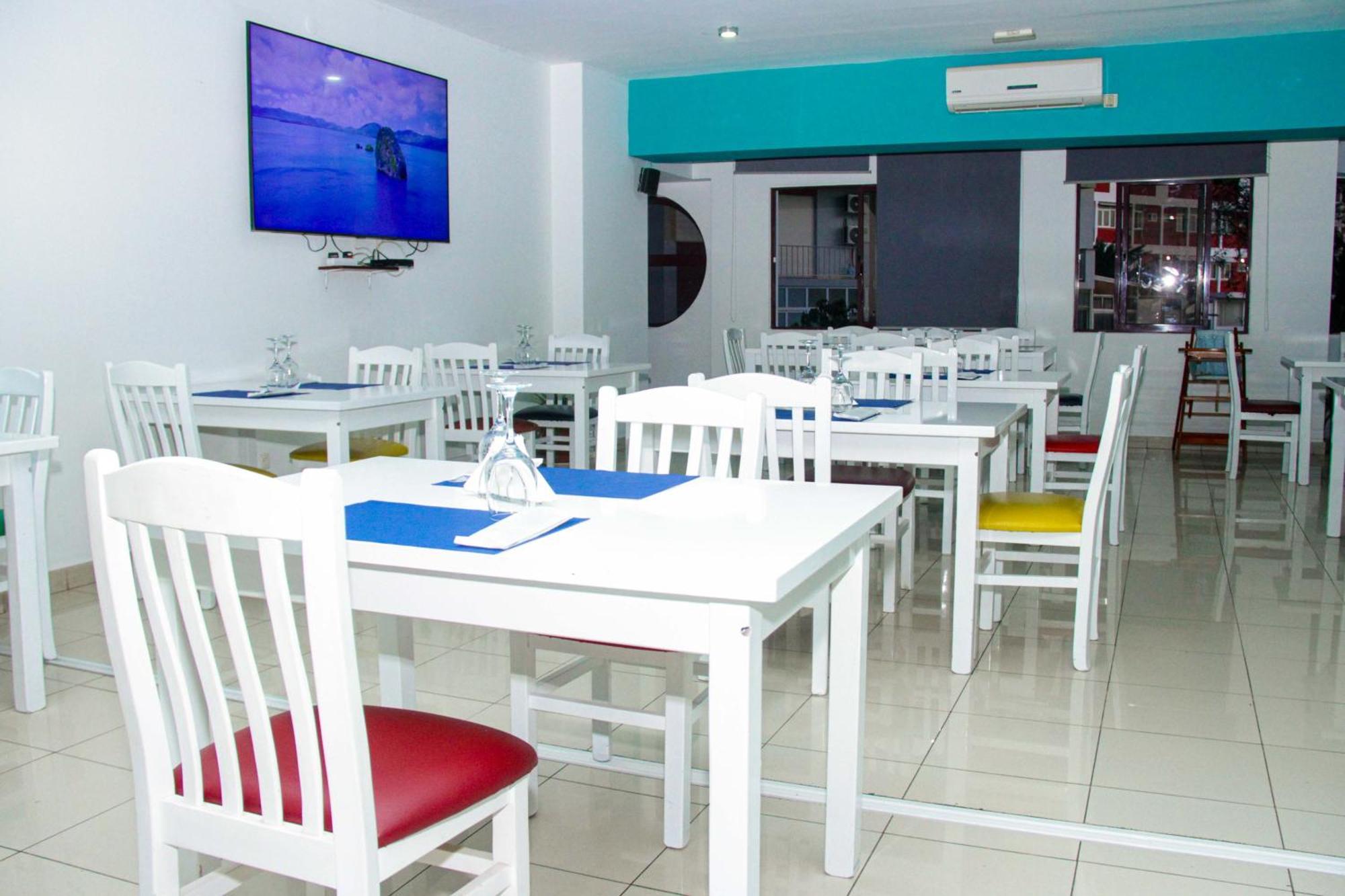 Hotel Livvo Don Paco Mindelo Buitenkant foto