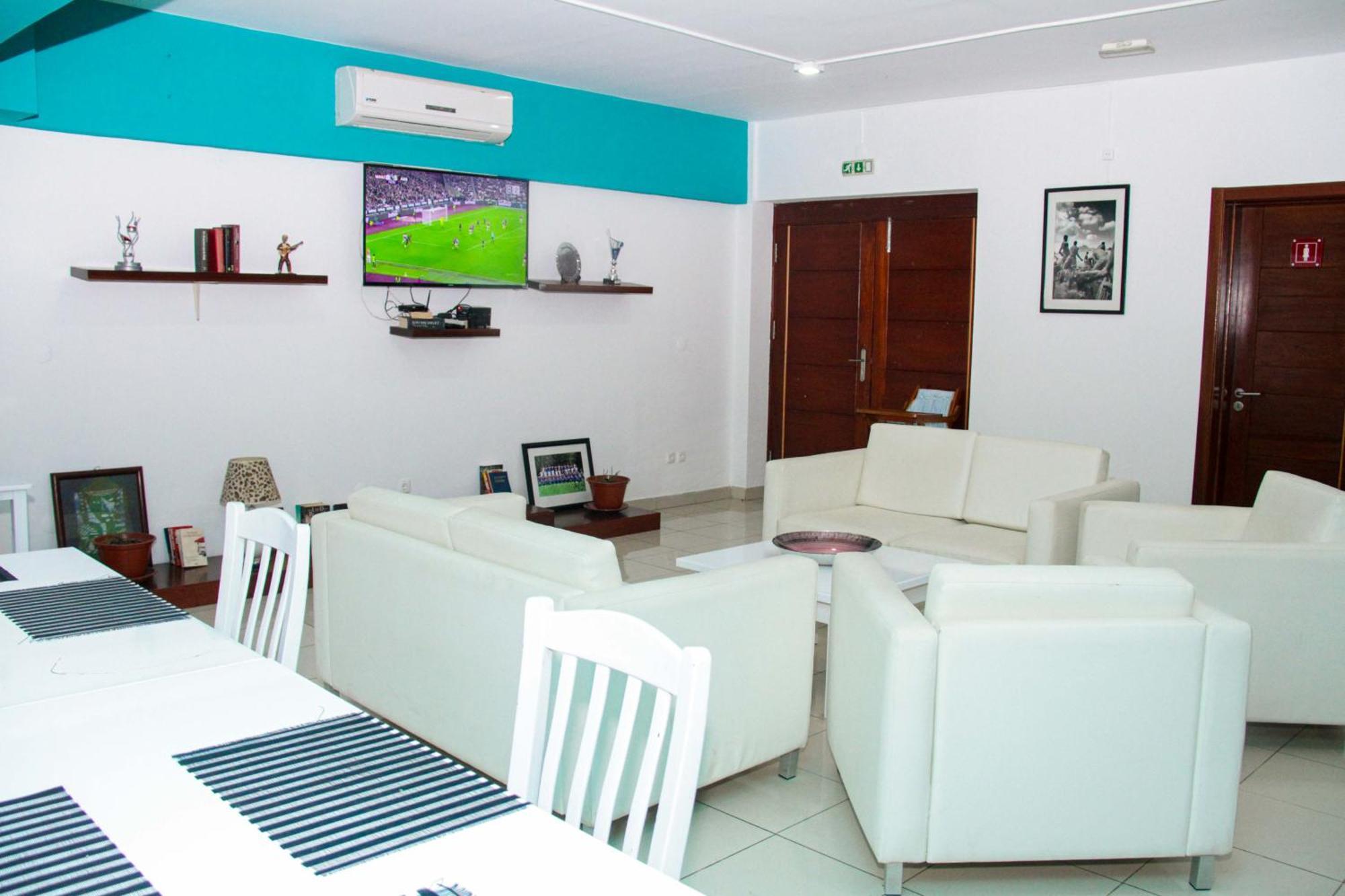 Hotel Livvo Don Paco Mindelo Buitenkant foto