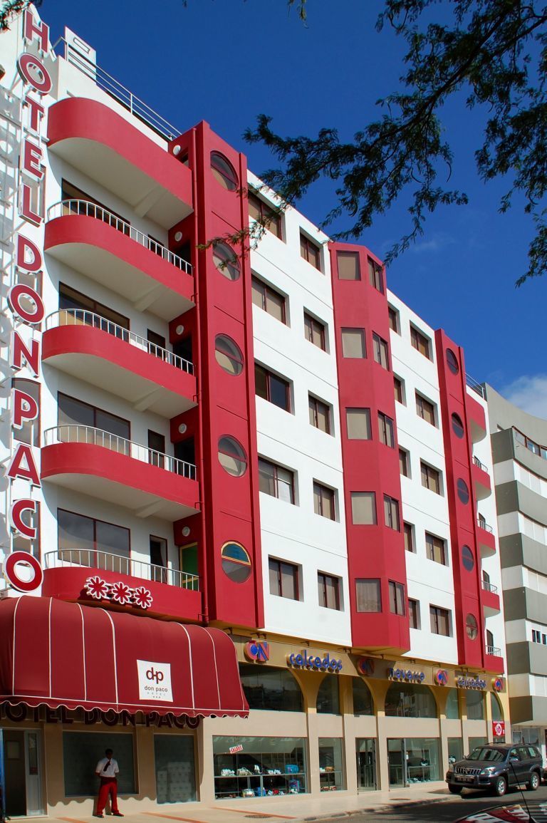 Hotel Livvo Don Paco Mindelo Buitenkant foto